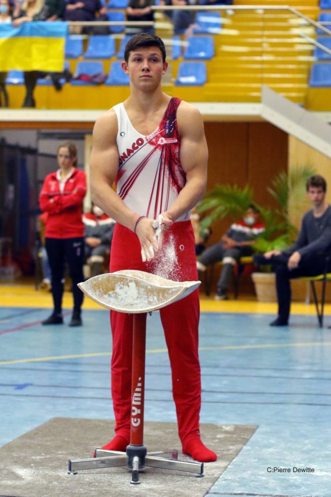 Illia Kovtun, gymnaste Ukrainien en préparation