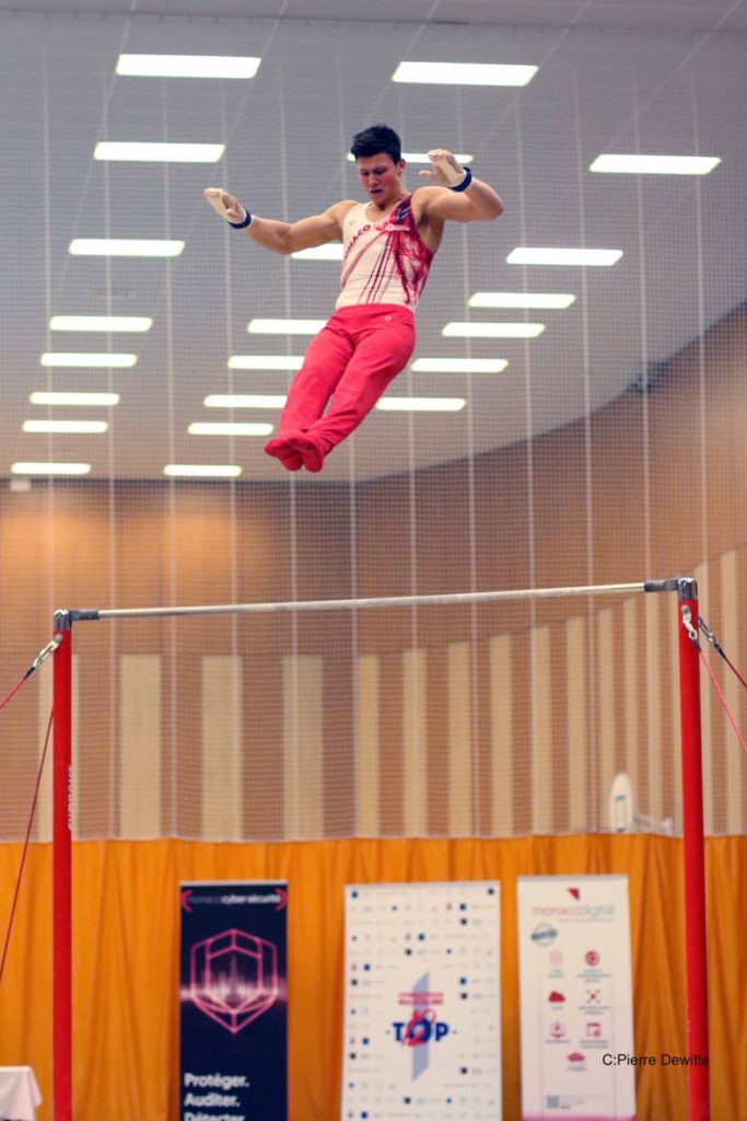 Barre fixe : Illia Kovtun, gymnaste Ukrainien